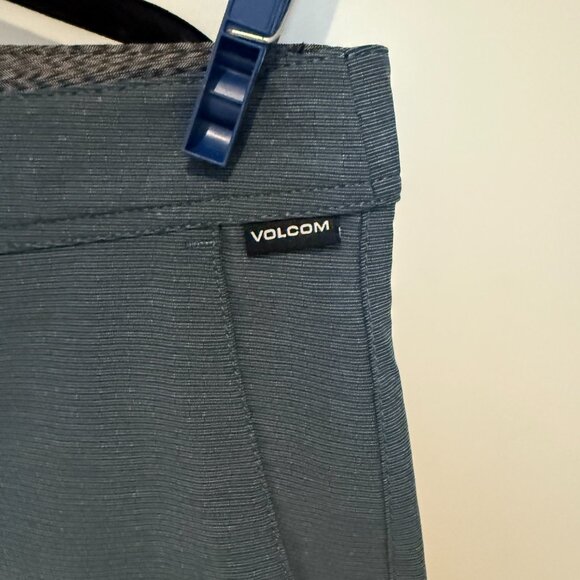 Volcom Men's Shorts - Picture 2 of 7